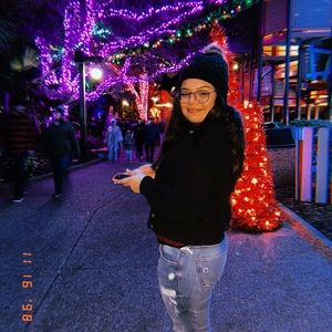 Meet your Posher, Arianna